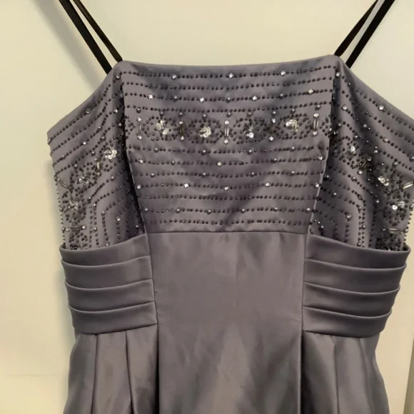 Nicole by Nicole Miller full length Ballgown, lilac, satin, strapless - Picture 2 of 7